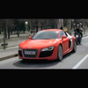 アウディ R8、フェラーリを挑発