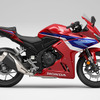 ホンダ CBR400R（グランプリレッド）