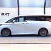 参考：DAMPER ZZ-Rの装着例（アルファードハイブリッドAAHH45W・基準車高：フロント-24mm／リア-25mm）