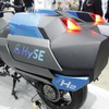 「H2 ＆ FC EXPO 水素燃料電池展」の川崎重工ブースに展示された、カワサキの水素エンジンモーターサイクル（プロトタイプ）