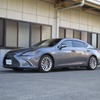 SUSTEC NF210 レクサス・ES用装着例（ダウン量：F -21mm／R -23mm）