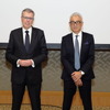 ホルガー・クラインCEO（左）とZFジャパンの多田直純代表取締役社長（右）