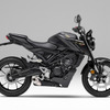 ホンダ CB125R（マットガンパウダーブラックメタリック）