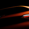 ベントレーの新型車のティザー写真