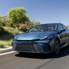 トヨタ カムリ 新型 (XLE)