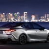 トヨタ カムリ 新型 (XSE)