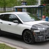 BMW iX 改良新型プロトタイプ（スクープ写真）