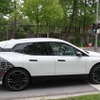 BMW iX 改良新型プロトタイプ（スクープ写真）