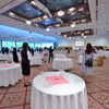 広々とした会場が“非日常”の空間となった
