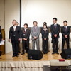 郡司社長による全スタッフの紹介。入社時のエピソードが語られ心温まる場面となった