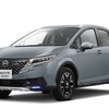日産ノート AUTECH CROSSOVER：ステルスグレー