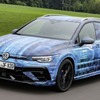フォルクスワーゲン・ゴルフR 改良新型のプロトタイプ