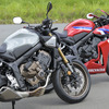 E-Clutchを搭載するホンダ CB650R（左）とCBR650R （右）