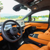 LEVCの新型電動ミニバン『L380』