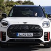 MINI カントリーマン 新型の「JCW」