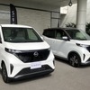 自動車用自己放射冷却塗装（向かって左）と通常塗装