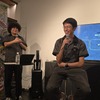 司会の横山文洋取締役（左）。ベルシステム24、楽天を経てKGモーターズではマーケティングなど担当。