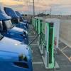 VWグループ傘下の米充電ネットワーク「エレクトリファイ・アメリカ」が南カリフォルニアに350kWで急速充電可能な新施設を開業