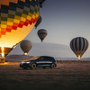 VW『ゴルフ』の50周年を祝う特別な熱気球
