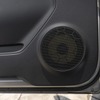 ドアの純正位置にはフォーカルのES165K2Sのミッドバスをインナーバッフルでインストール。深みのある中低域を再生する。