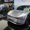 日産は北京モーターショー2024でPHEVの投入を発表。写真はエヴォ・コンセプト（手前）とエラ・コンセプト（奥）