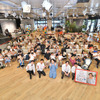 イベント終了後はてぃ先生を中心に記念撮影