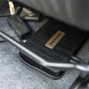 シート下に設置されていたのはゴールドホルンのDSPアンプであるDSPA406（GDT42）。コンパクトで高性能なモデルだ。