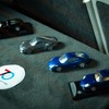 ラゲッジスペースには歴代の愛車のミニチュアが。