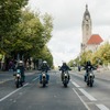 BMWの電動スクーター『CE 04』と『CE 02』が独ベルリンマラソンの先導車として活躍