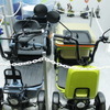 スズキ『SUZU-RIDE』（緑）と『SUZU-CARGO』（青）
