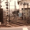 西武鉄道所沢車両工場：引き込み線のゲートは「裏門」と呼ばれていたようだ（1978年頃）