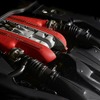 東京国税局が差し押さえのフェラーリ F12 tdfを入札価格7130万円で出品（写真はF12 tdfのエンジン）