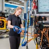 メルセデスベンツの新型電動トラック『eActros 600』向け「フロントボックス」生産開始