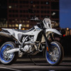 スズキの新型スーパーモト『DR-Z4SM』