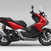 ホンダ ADV160（ミレニアムレッド）