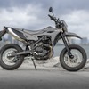 カワサキ KLX230SM（バトルグレー）