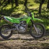 カワサキ、新型デュアルパーパスモデル『KLX230』とローシート『KLX230 S』発表