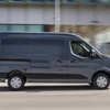 デカい、広い、日産の大型商用車『インタースター』新型、欧州で発売
