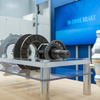 メルセデスベンツが開発を進めるEV向けの「インドライブブレーキ（IN-DRIVE BRAKE）」
