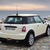 MINI エントリーグレードにクリーンディーゼル搭載