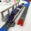 連結！ E8系つばさ＆トミカアーチ踏み切りセット（タカラトミー）