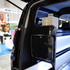 「ロータスII」には、スライド式の収納もあり、什器やドライアイスなどを積み込める