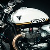 トライアンフ スピードツイン 1200