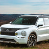 三菱『アウトランダープラグインハイブリッド（PHEV）』