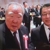 鈴木修氏（左）と筆者