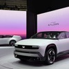 CES 2025で発表されたホンダ「0（ゼロ）シリーズ」の『Honda 0 SUV』と『Honda 0 SALOON』のプロトタイプ
