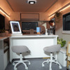 WELL Cabin OFFMO 美容／リフレッシュチャージルーム（パナソニックオートモーティブシステムズ／東京オートサロン2025）