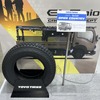 いすゞ エルフミオ クロスコンセプトにはトーヨータイヤの専用コンセプトタイヤを装着（参考出品）
