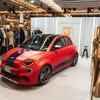 アバルトと高級デニムブランド「トラマロッサ」が共同コレクションを発表