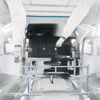 メルセデスベンツがドイツ・ヴェルト工場のトラックキャブ塗装工程を革新的かつ環境に配慮したプロセスへと段階的に移行